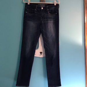 American Eagle Jeans | Medium/Dark Wash